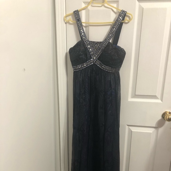 Extraordinary Depcovde evening dress - Picture 1 of 2
